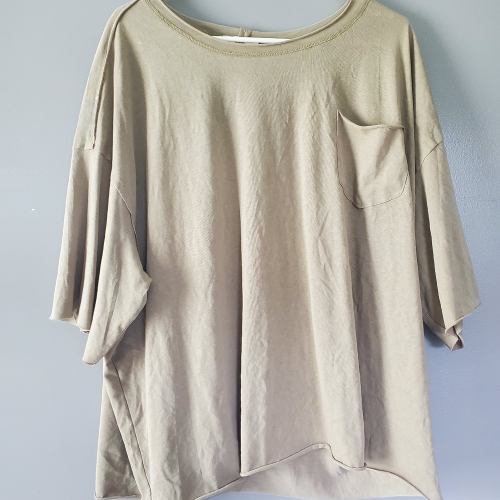 Green Short Sleeve Top